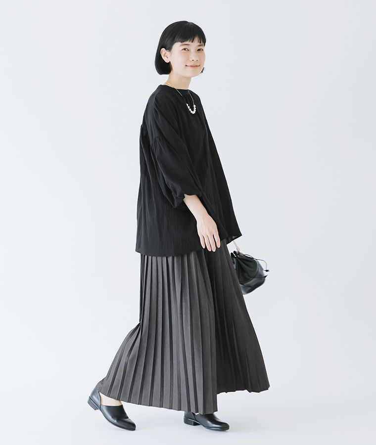 【D*g*y】＜別注＞バルーン袖ブラウス ブラック 全身