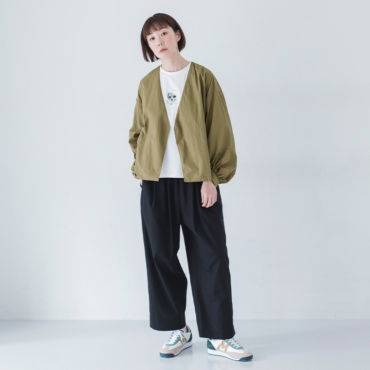 &yarn　ネコプリントTシャツ(オフホワイト)のアレンジコーディネート