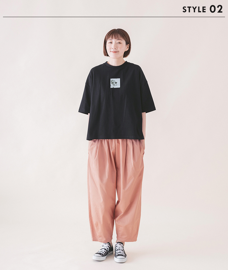&yarn　ネコプリントTシャツ(ブラック)の着こなし
