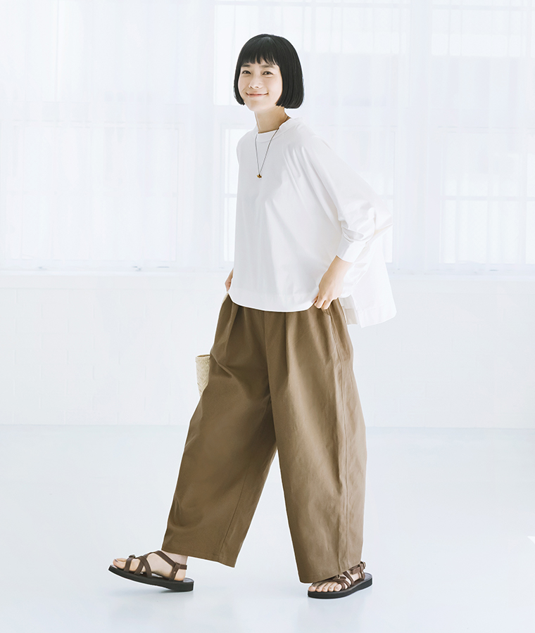 &yarnコットンツイルボリュームタックパンツ(B・モカ)のシルエット