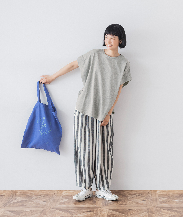 &yarn(アンドヤーン)　ワイドカットソー(グレー)のコーディネート