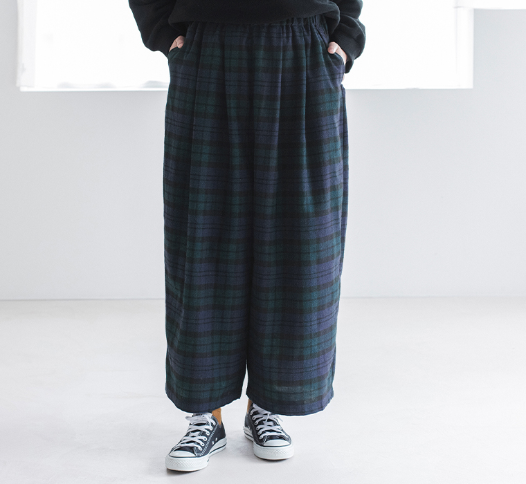 Lintu Laulu福袋ブラックウォッチネルワイドパンツの下半身前