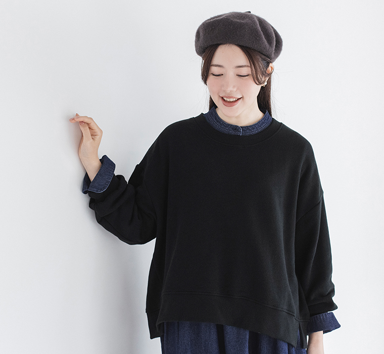 Lintu Laulu福袋サイドスリット裏毛プルオーバーとギャザー切り替えデニムワンピースの上半身前