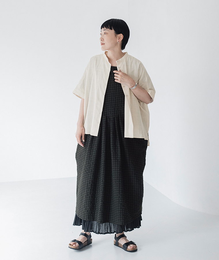 &yarn ワンピースとブラウスのスタイリング