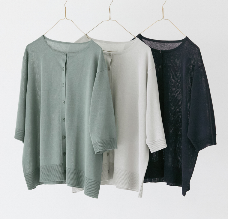 ＆yarn5分袖ニットカーディガンのシルエットとカラー