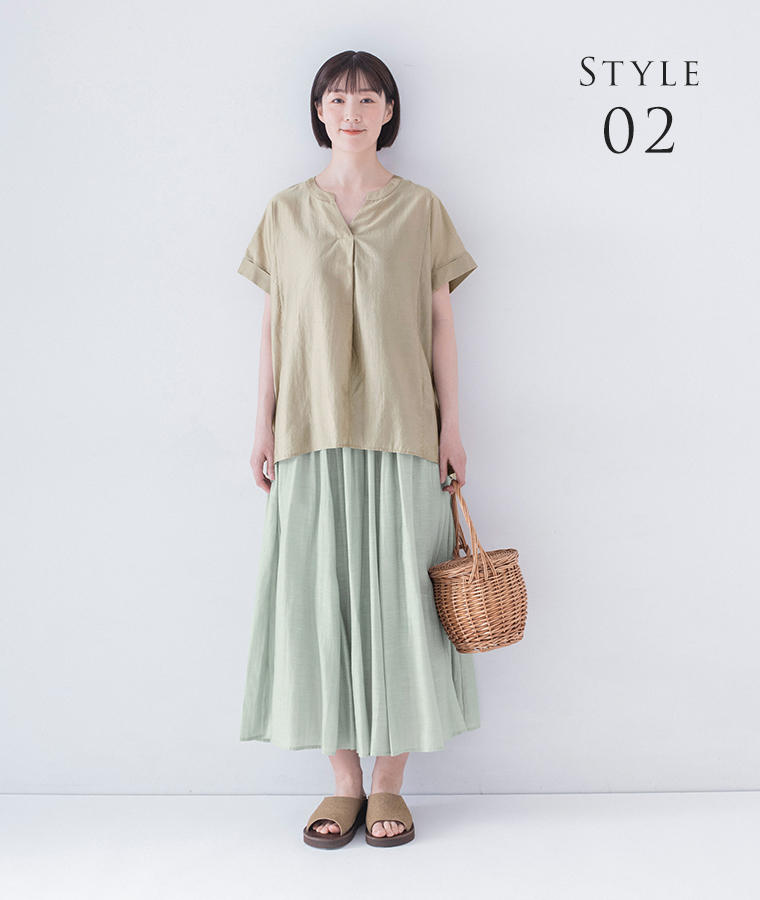 &yarn 【わたしの大人服。】 ブラウス グレージュのコーディネート