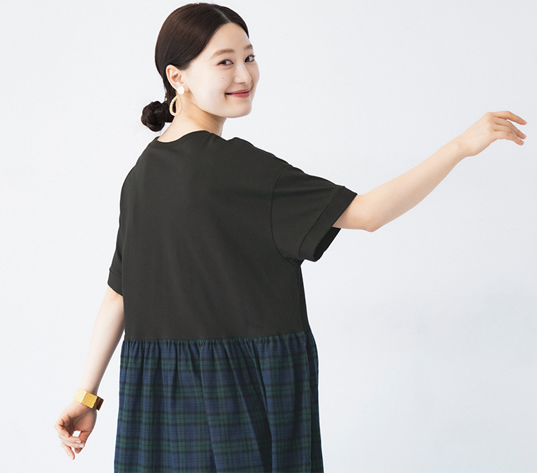 m.n チェック柄切替ワンピース ブラック×ブラックウォッチ 上半身寄り後ろ