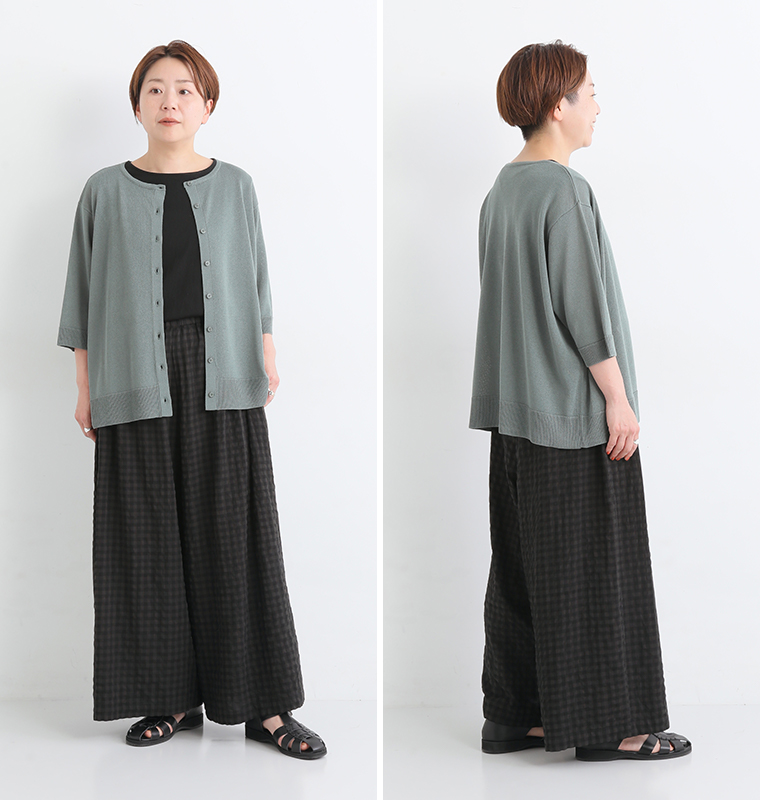 Lintu Laulu ギンガムチェックワイドパンツ ブラックのスタッフ着用