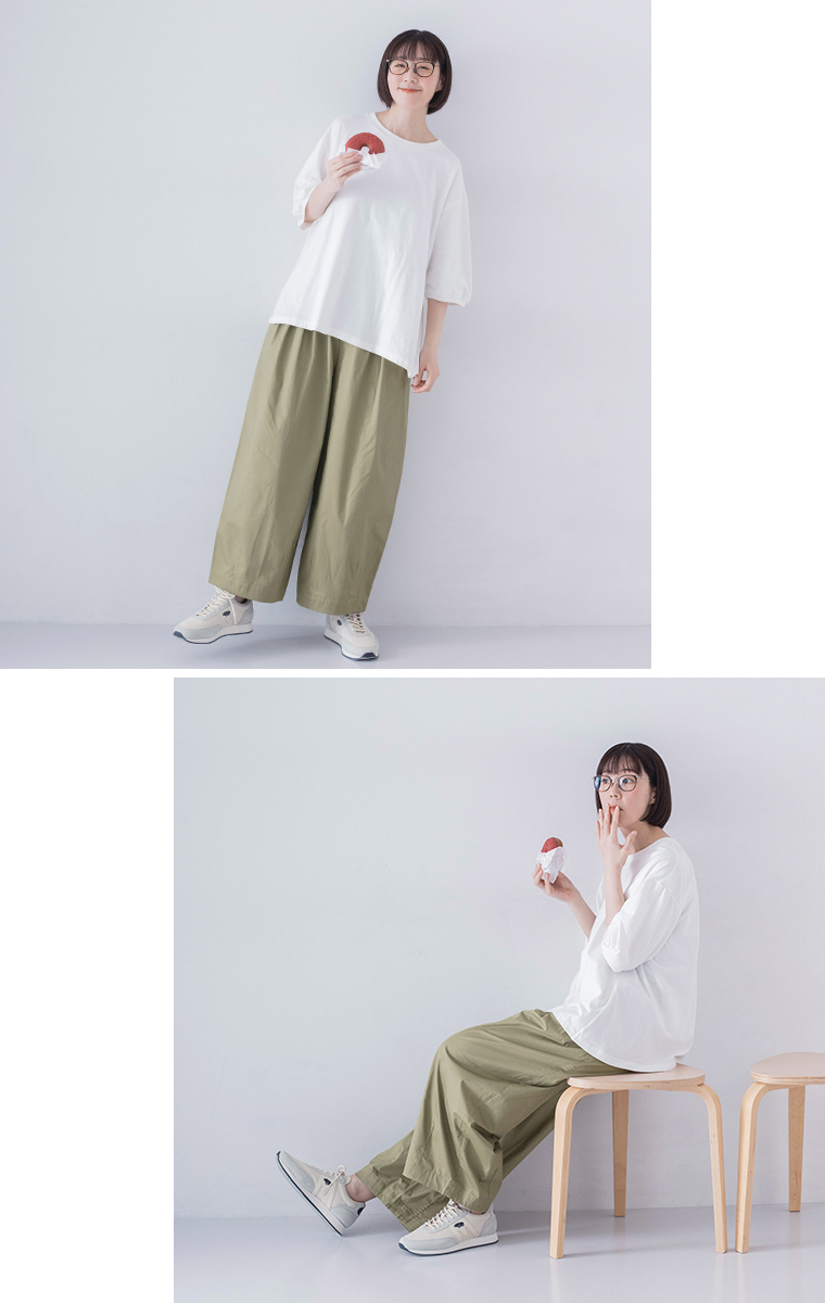 &yarn コットンデザインタックワイドパンツ カーキ 全身2カット