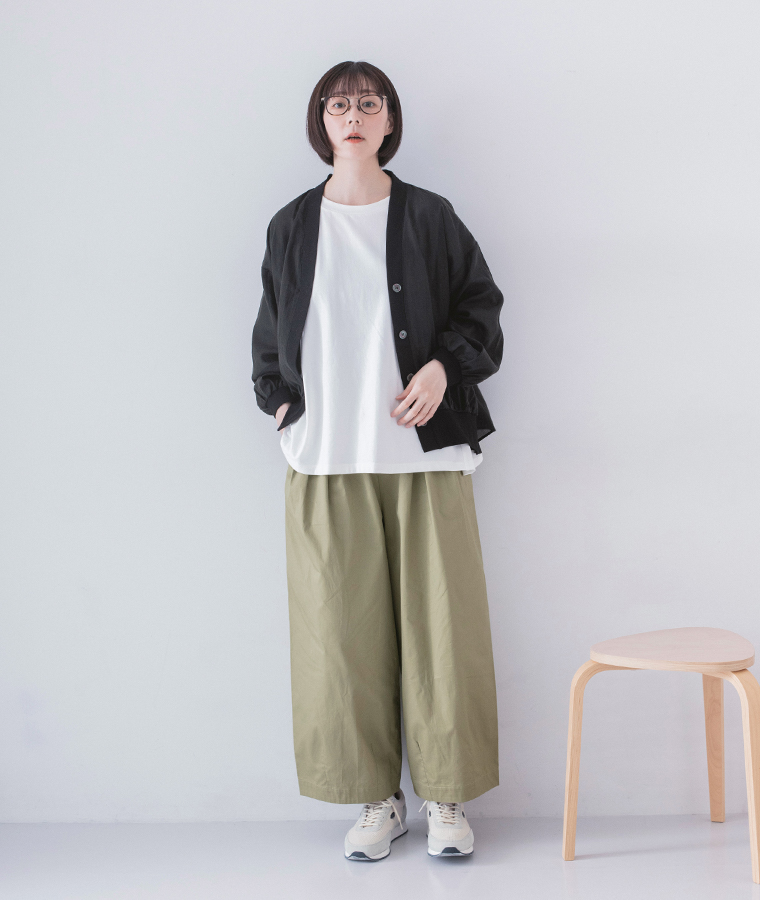 &yarn パフスリーブTシャツ 全身前