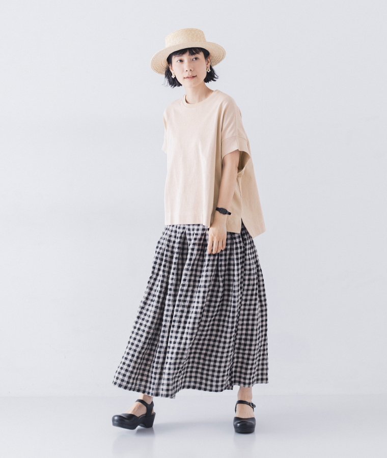 【 Lintu Laulu 】 ワイドシルエットTシャツ ピンクのコーディネート