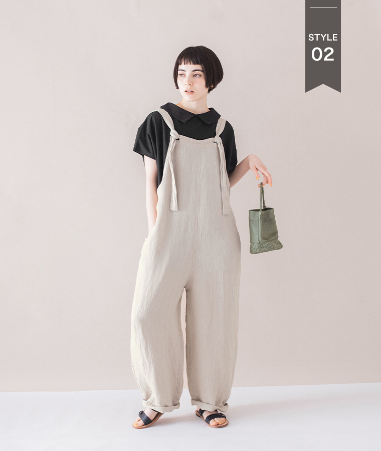 ichi コットン2wayポロシャツ　ブラックの着こなしアレンジ　サロペットスタイル