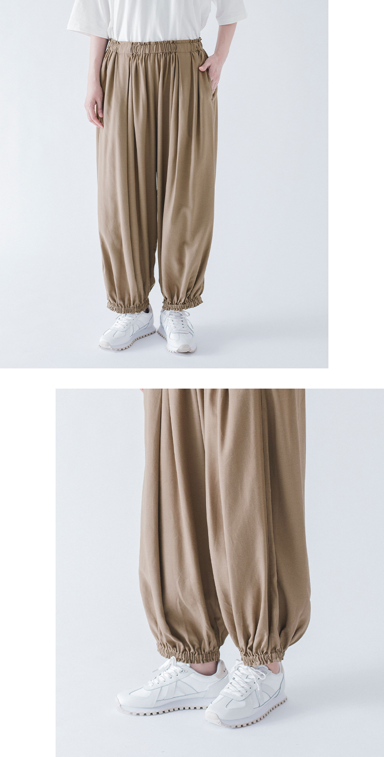 &yarn レーヨンリネン裾ギャザーパンツ 商品単体と裾アップ