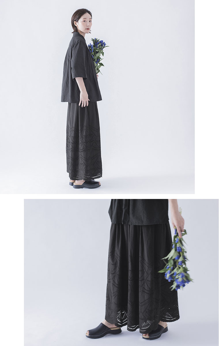 &yarn  カットワークレースワイドパンツ　全身横とパンツ寄り
