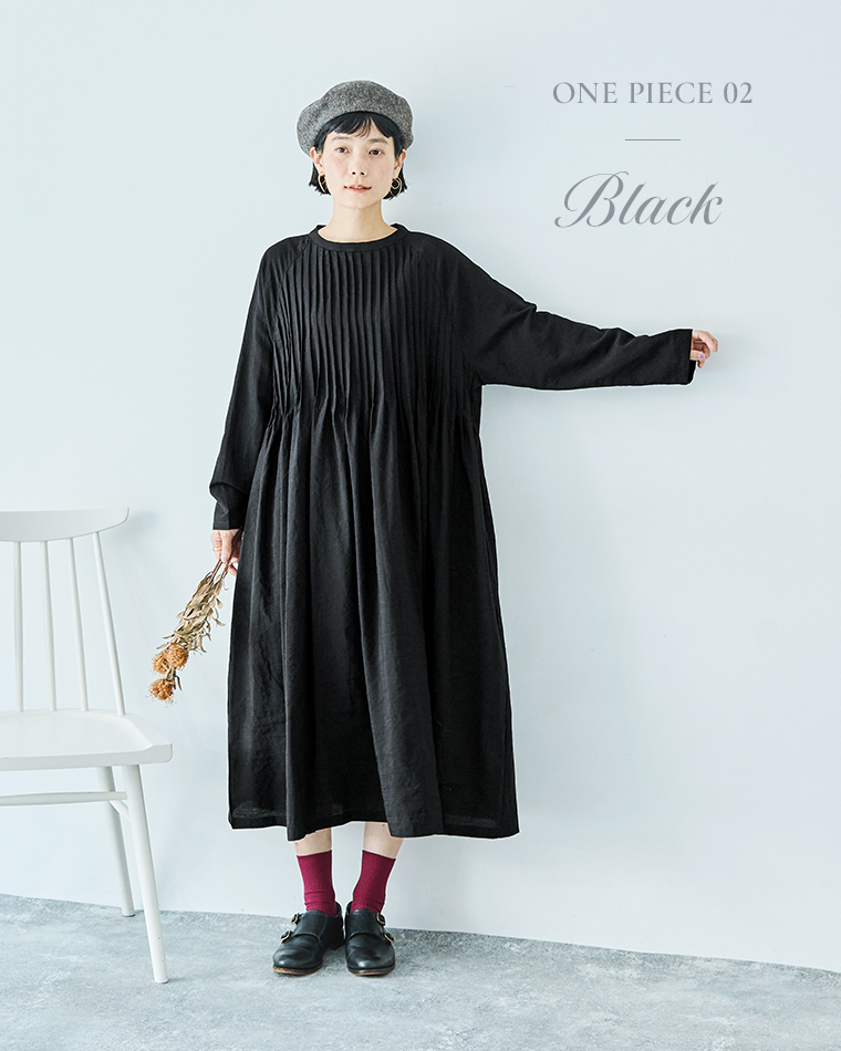 08Mab リネンコットンオックスラグラン袖ピンタックワンピース ブラックのコーディネート