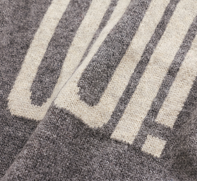 ichi シェットランドウールワイドプルオーバーグレー×ナチュラルの生地