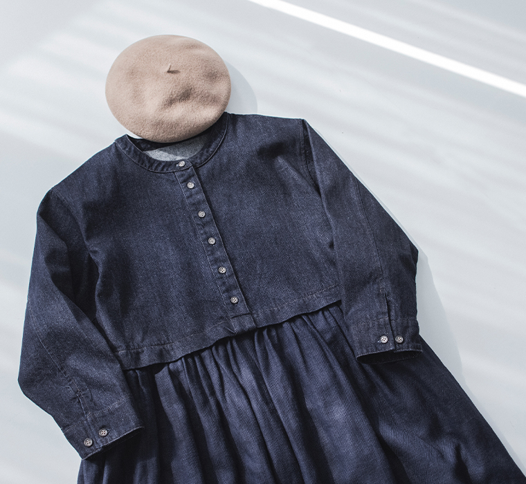 &yarn デニムドッキングワンピースの置き画像