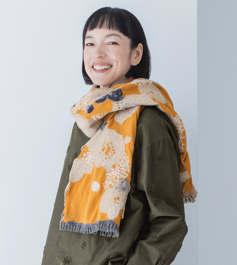 numeオリジナルカットジャカードストールの巻き方