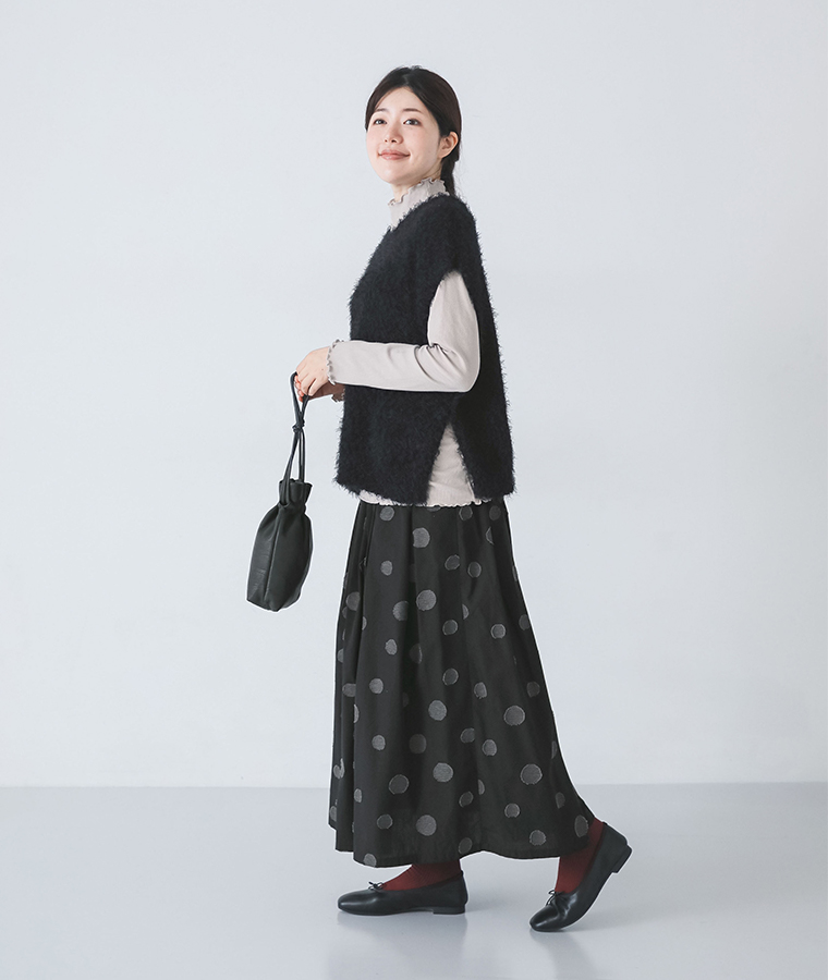 【 le colis 】サイドボタンベスト 全身コーディネート