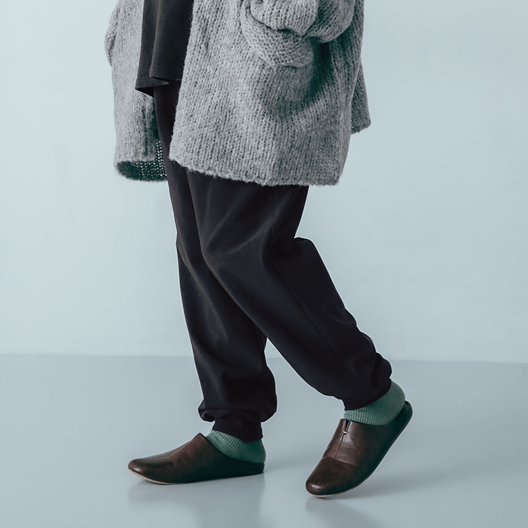 caloom  ストレッチジョガーパンツ　ブラック　パンツ寄り