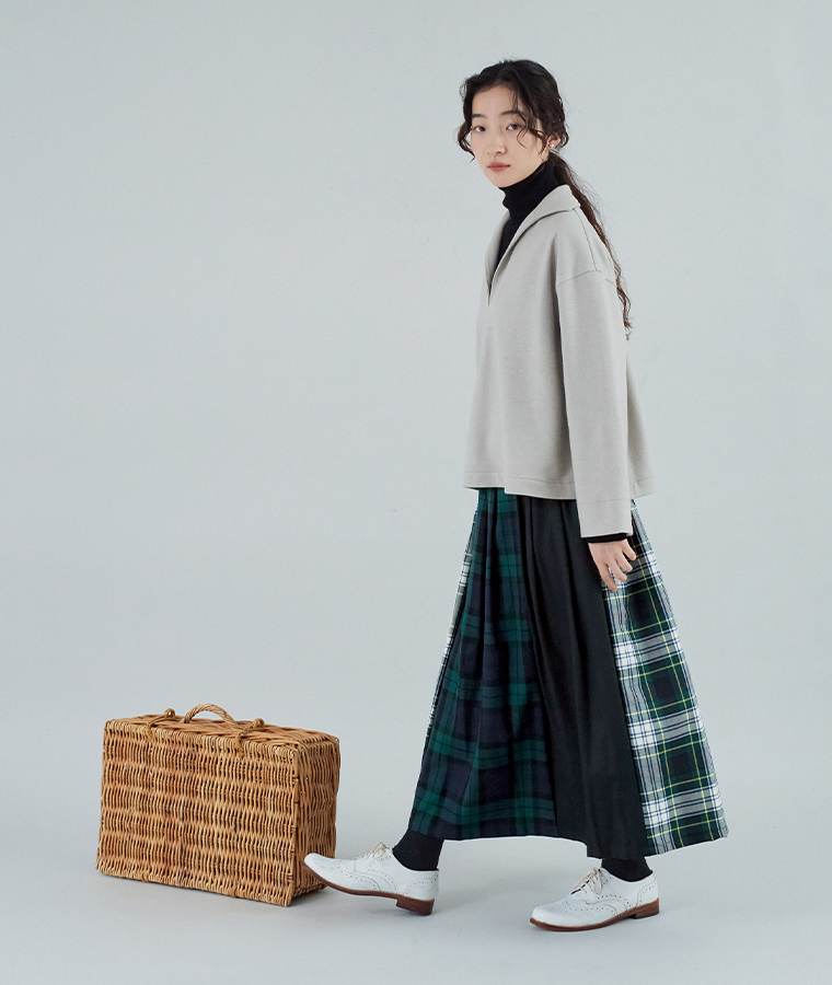 Vent d'ouest セーラーカラートップス(グレー)の全身横