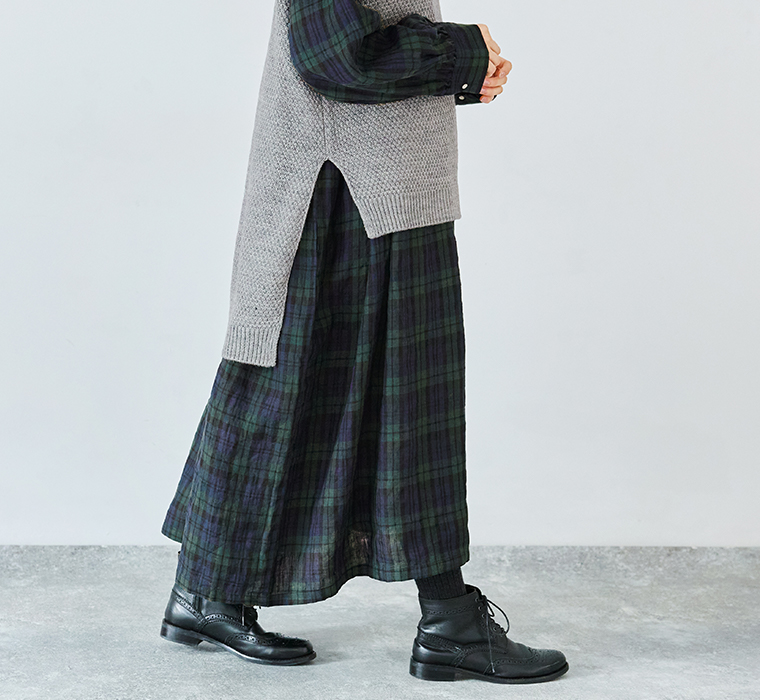 08Mab アクリルウール鹿の子編みベスト グレー 裾寄り 横