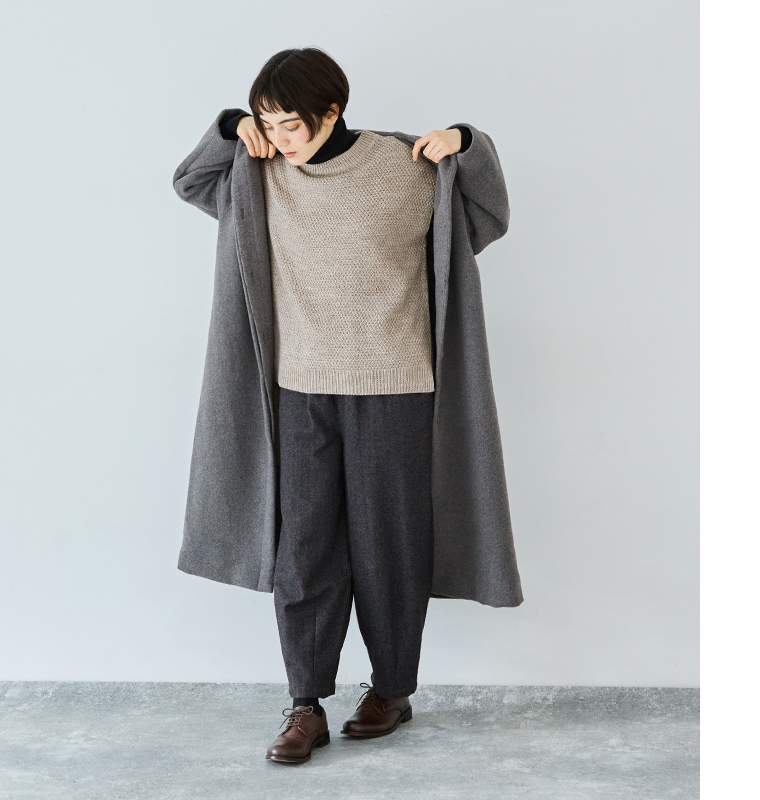 08Mab アクリルウール鹿の子編みベスト ベージュ コート羽織り前