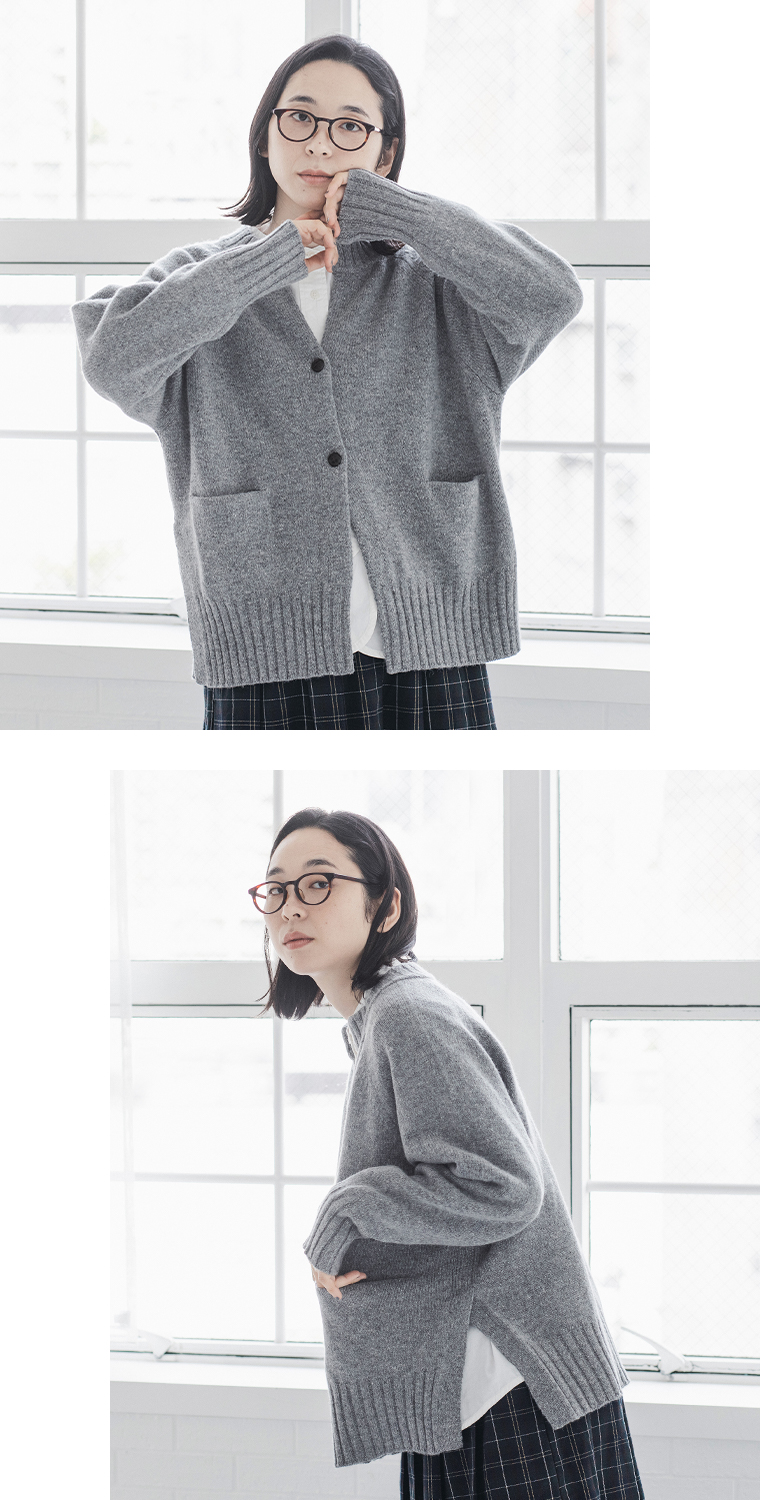Bliss bunch ラムナイロンサイドスリットラグランカーディガン(杢グレー)の上半身前と横