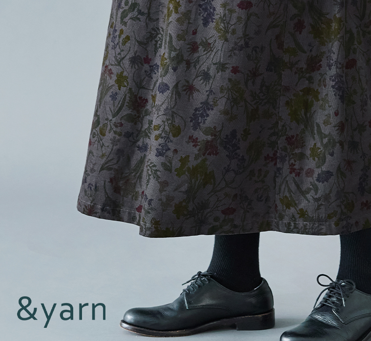 &yarn コットンボタニカルプリントコーデュロイワンピースのご紹介