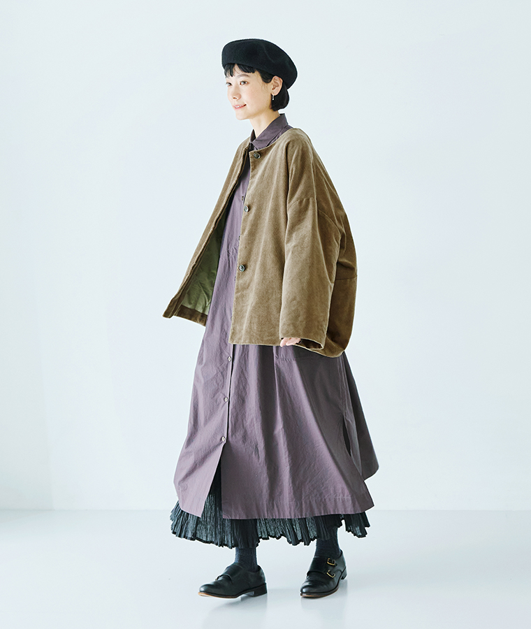 【 so 】コットン変形コーデュロイノーカラーコクーンジャケット カーキ 全身コーディネート