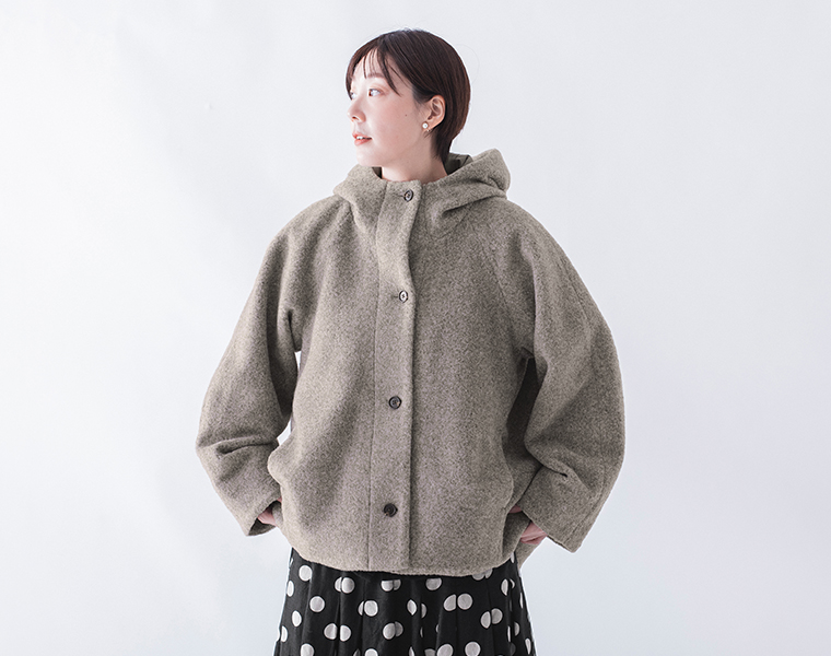 &yarn ブークレ フードショートコート　モカ