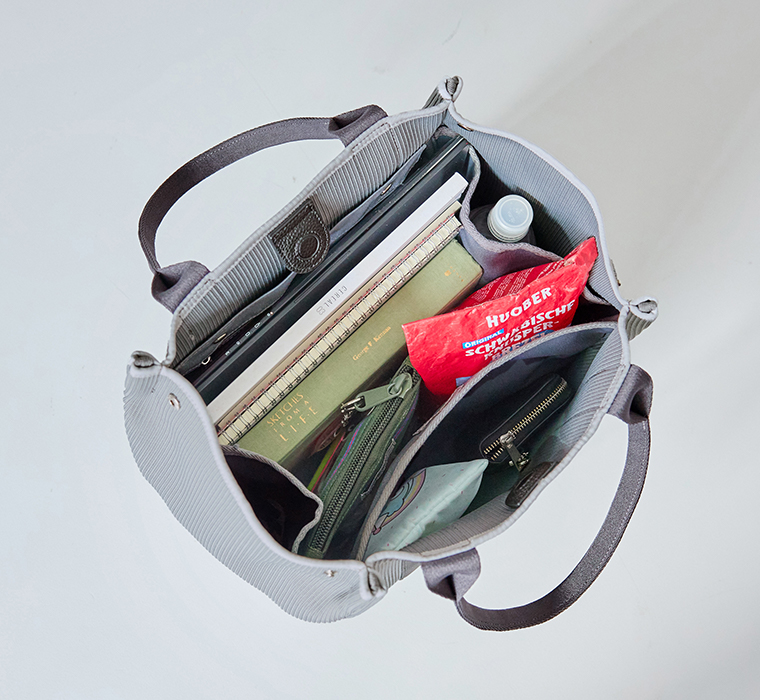 【 cache cache 】ジャカードニットスクエアビックトート 収納例