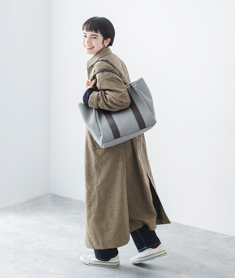 【 cache cache 】ジャカードニットスクエアビックトート グレー 全身コーディネート