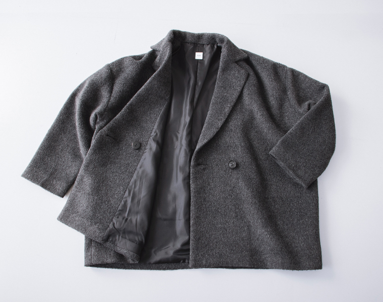 裏地付きで着脱しやすい仕様のディテール写真