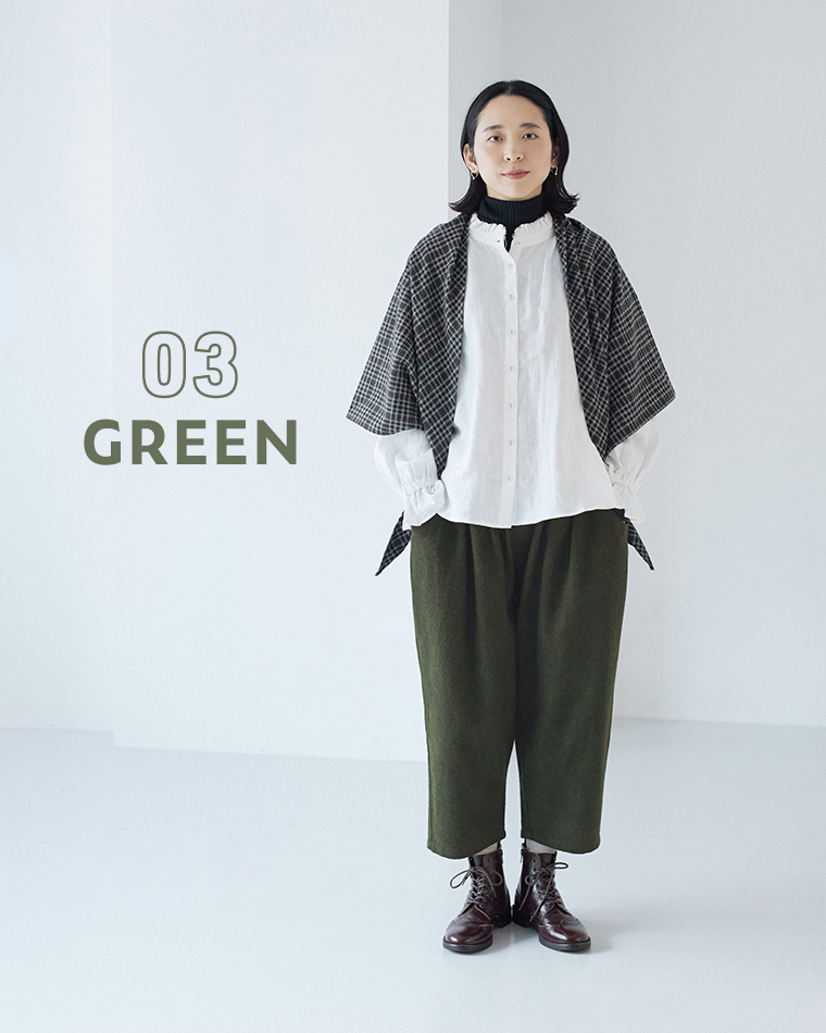 ista-ire 別注｜起毛コットンリネンツイル　あったかよくばりパンツ グリーンのコーディネート