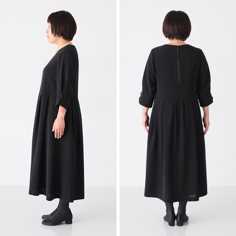 ワンピースを横と後ろから撮影した着用画像