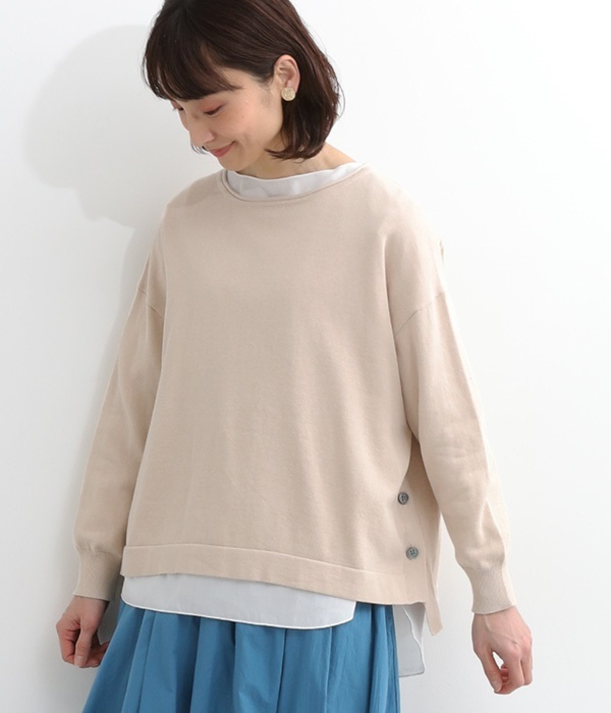 サイドボタン付ワイドプルオーバー+ワイドラウンドヘムブラウス(オフベージュ-ONESIZE)