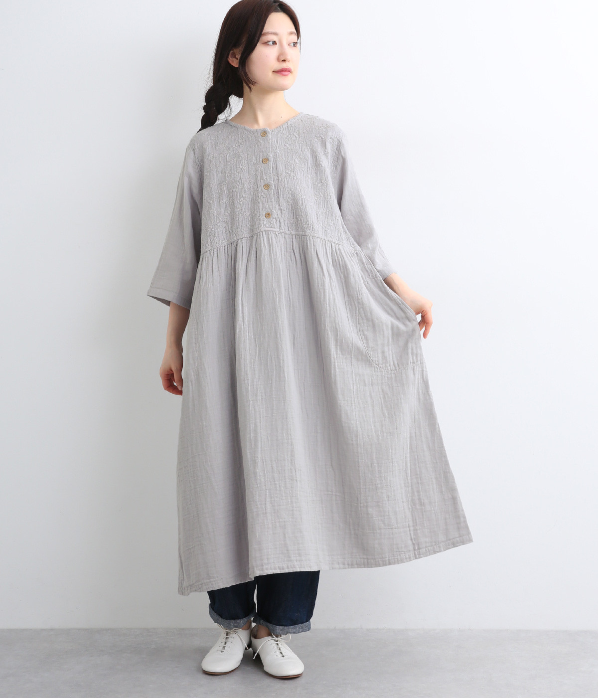 Wガーゼ小花刺繍胸切替ワンピース(ライトグレー-ONESIZE)
