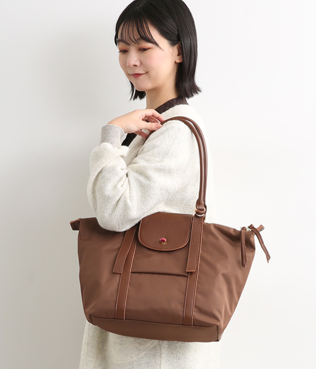 牛革カブセジェムストーン　トートバッグ(ブラウン-ONESIZE)