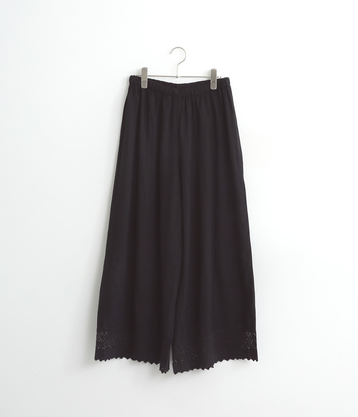 コットンリネンレーヨン幅広レース切替ペチパンツ(ブラック-ONESIZE)