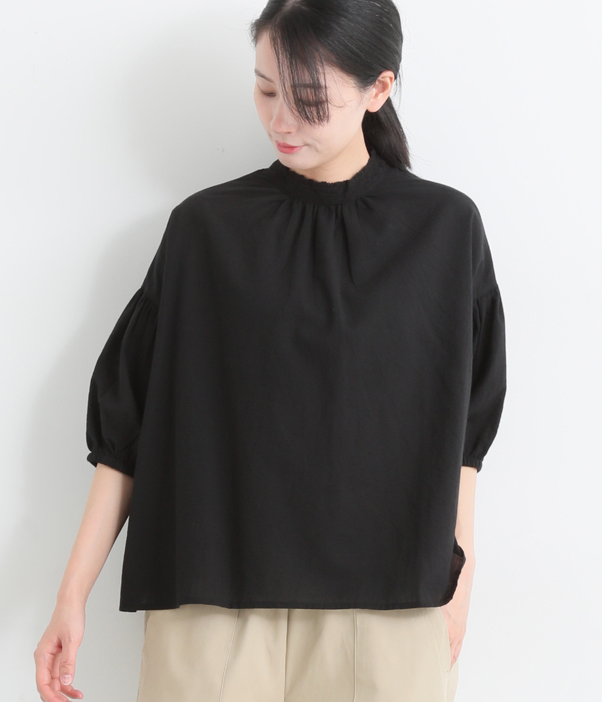 コットンレース付ハイネック5分袖ブラウス(ブラック-ONESIZE)