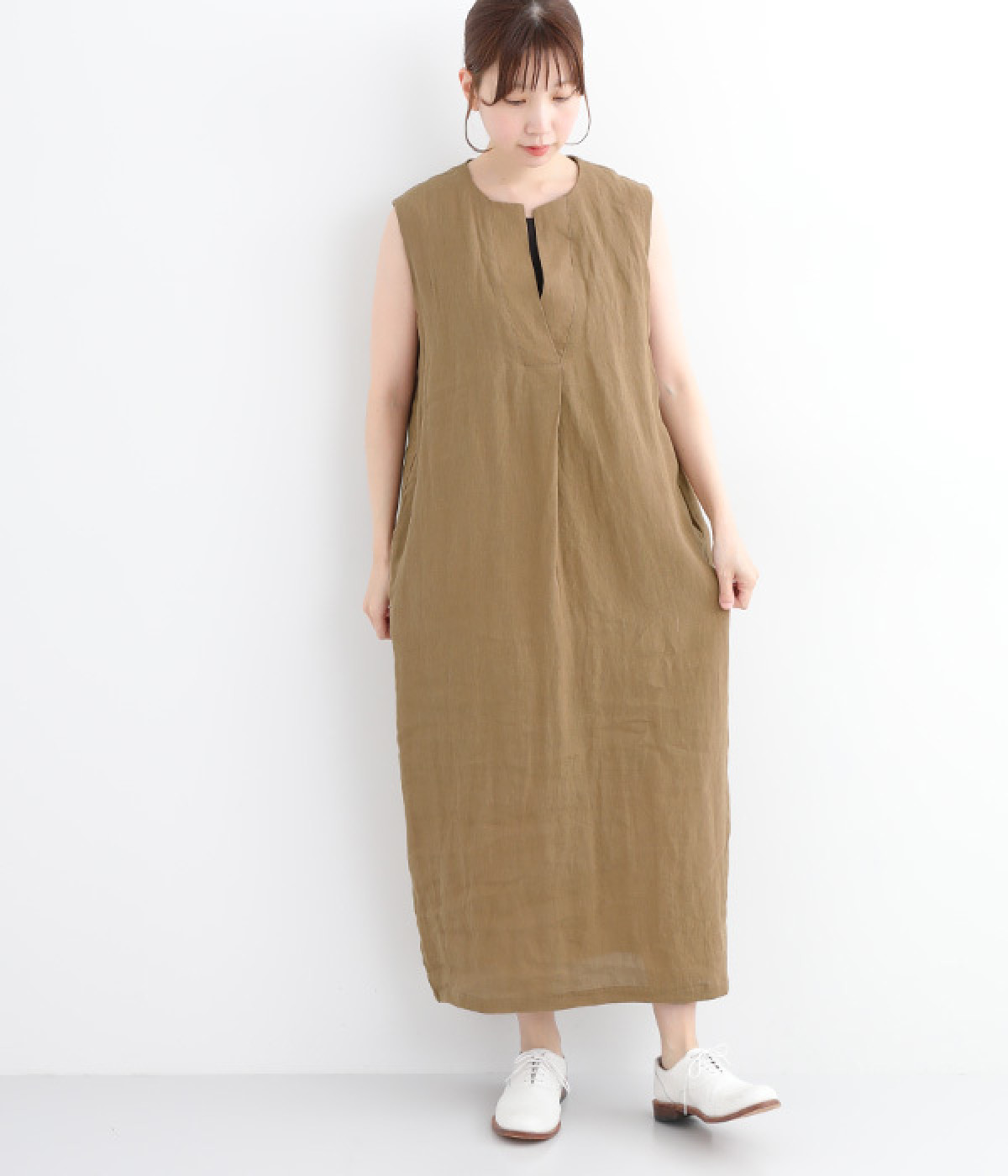 リネンキーネックノースリーブワンピース(ベージュ-ONESIZE)