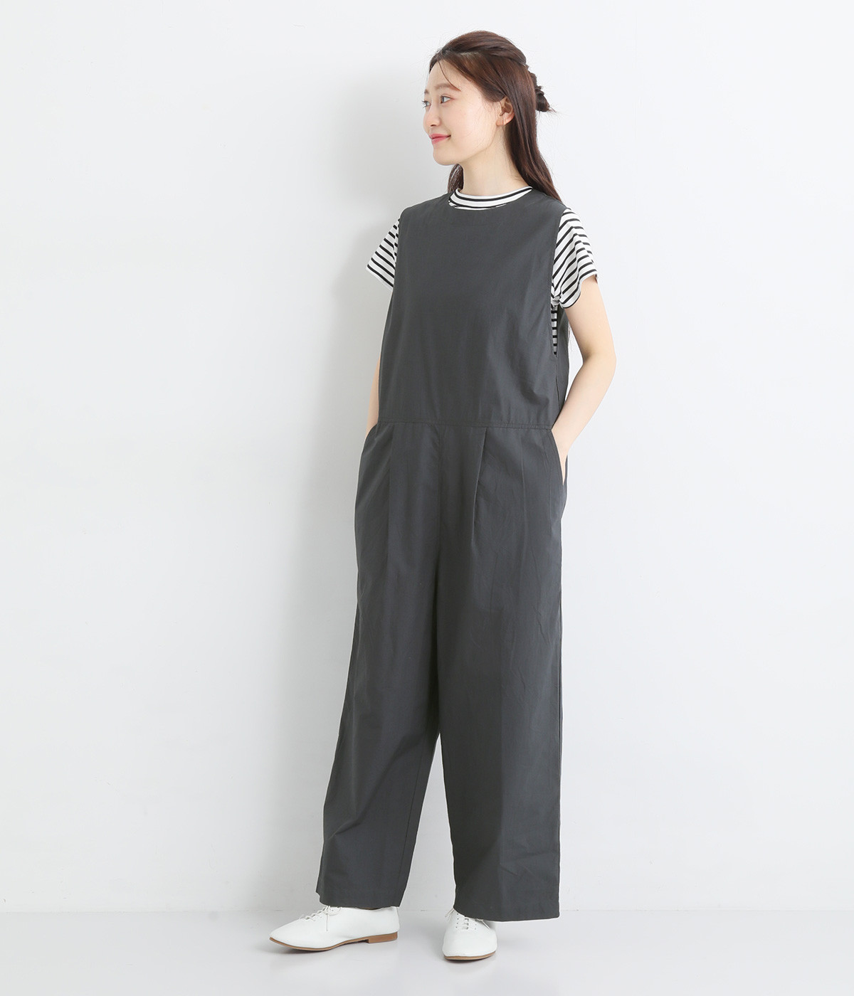 コットンタイプライター　ノースリーブサロペット(チャコールグレー-ONESIZE)