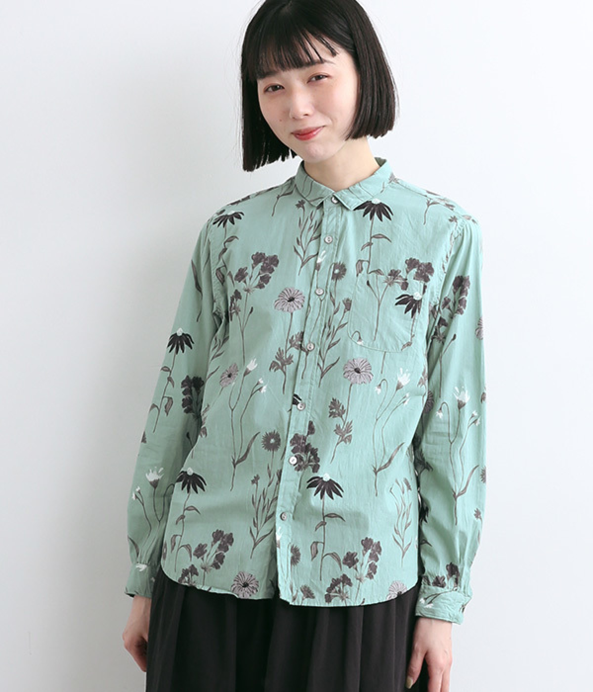 コットンキャンブリックボタニカルプリントレギュラーシャツ(シャドウグリーン-ONESIZE)