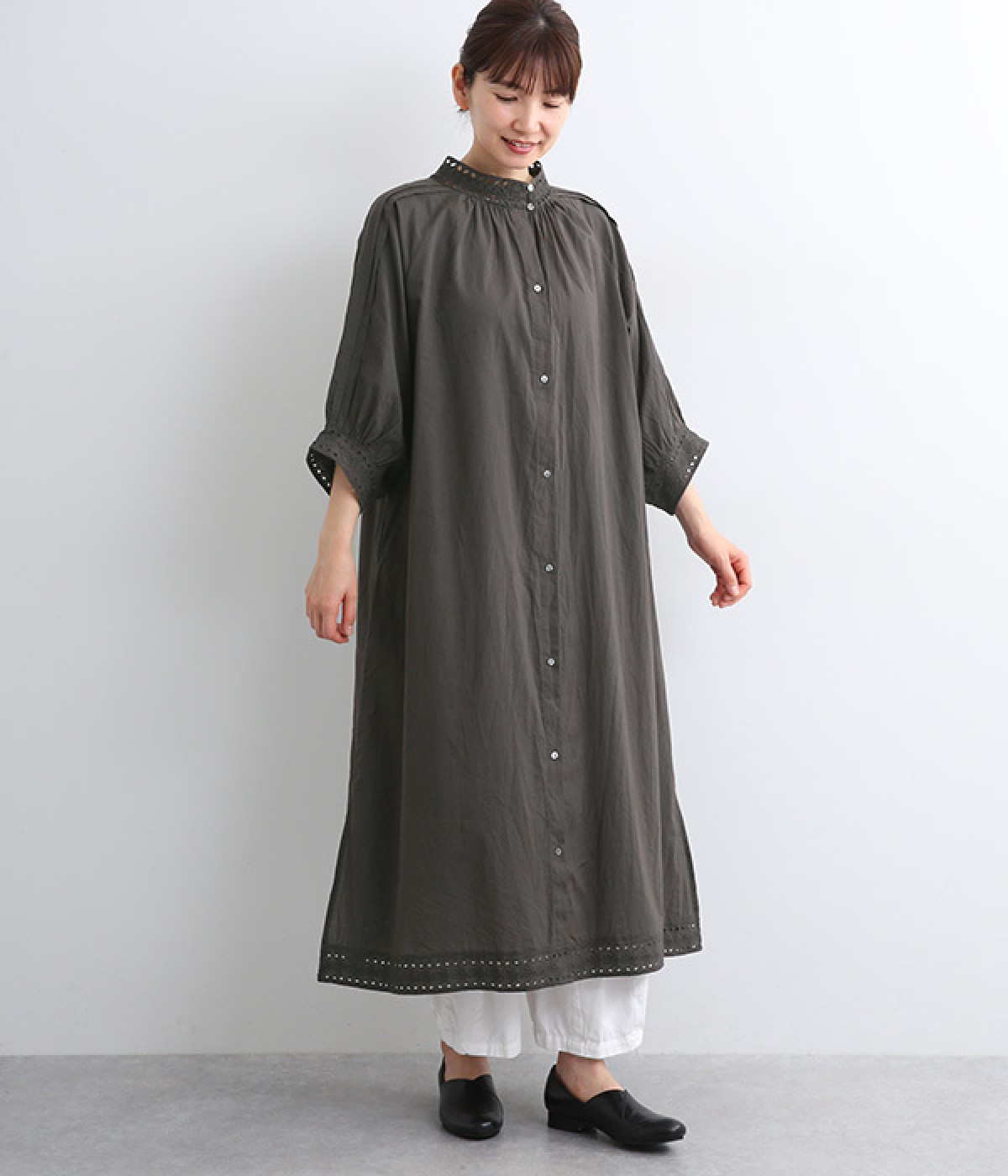 キャンブリック×コットンレース　2wayレースカラーワンピース(チャコールグレー-ONESIZE)