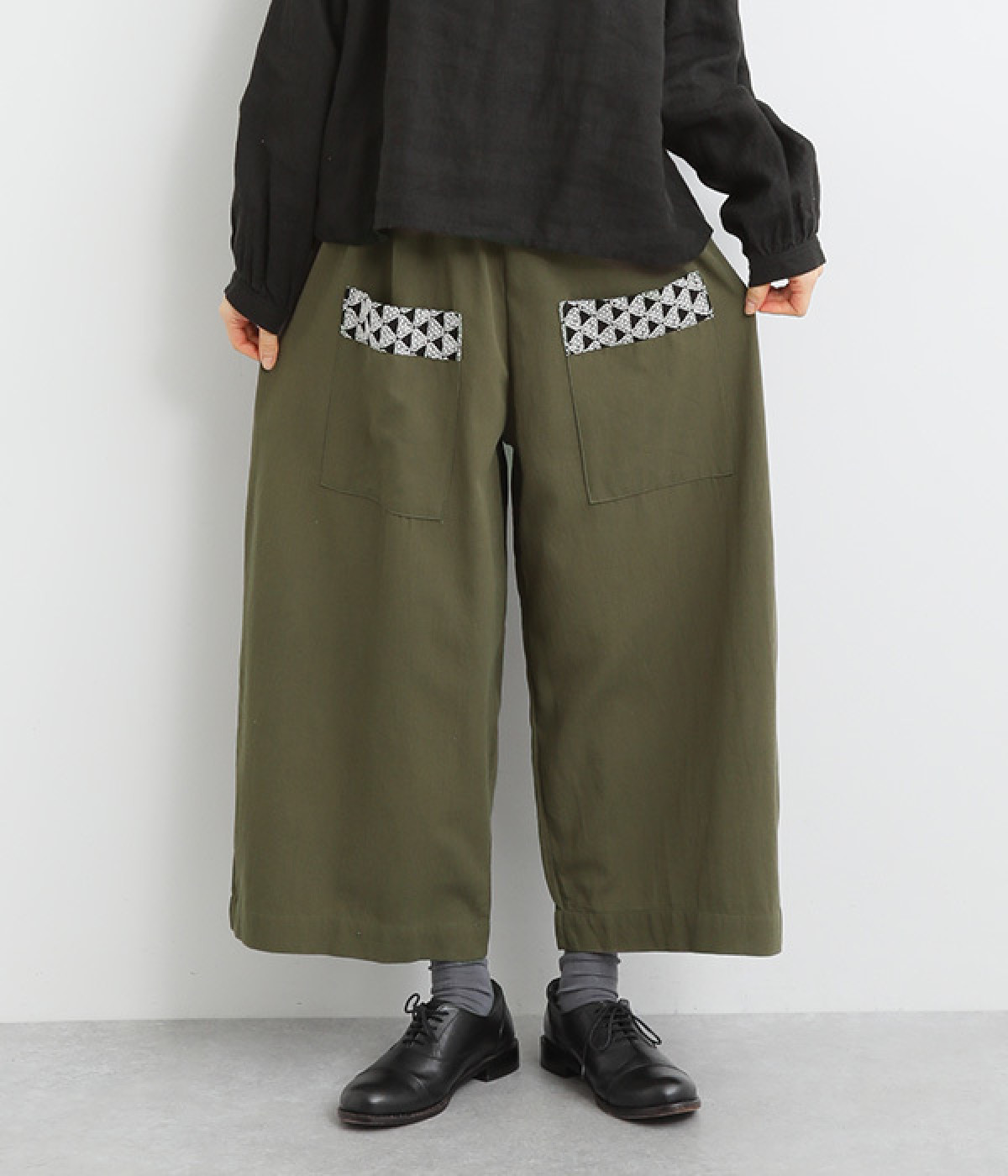 刺繍切替ポケット付き ワイドパンツ(カーキ×レース-ONESIZE)