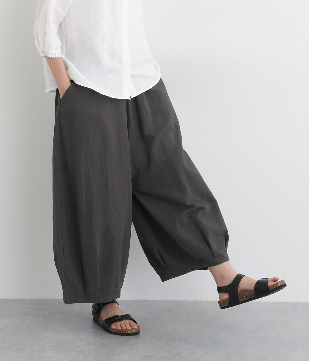 コットンリネン タック入りパンツ(チャコール-ONESIZE)