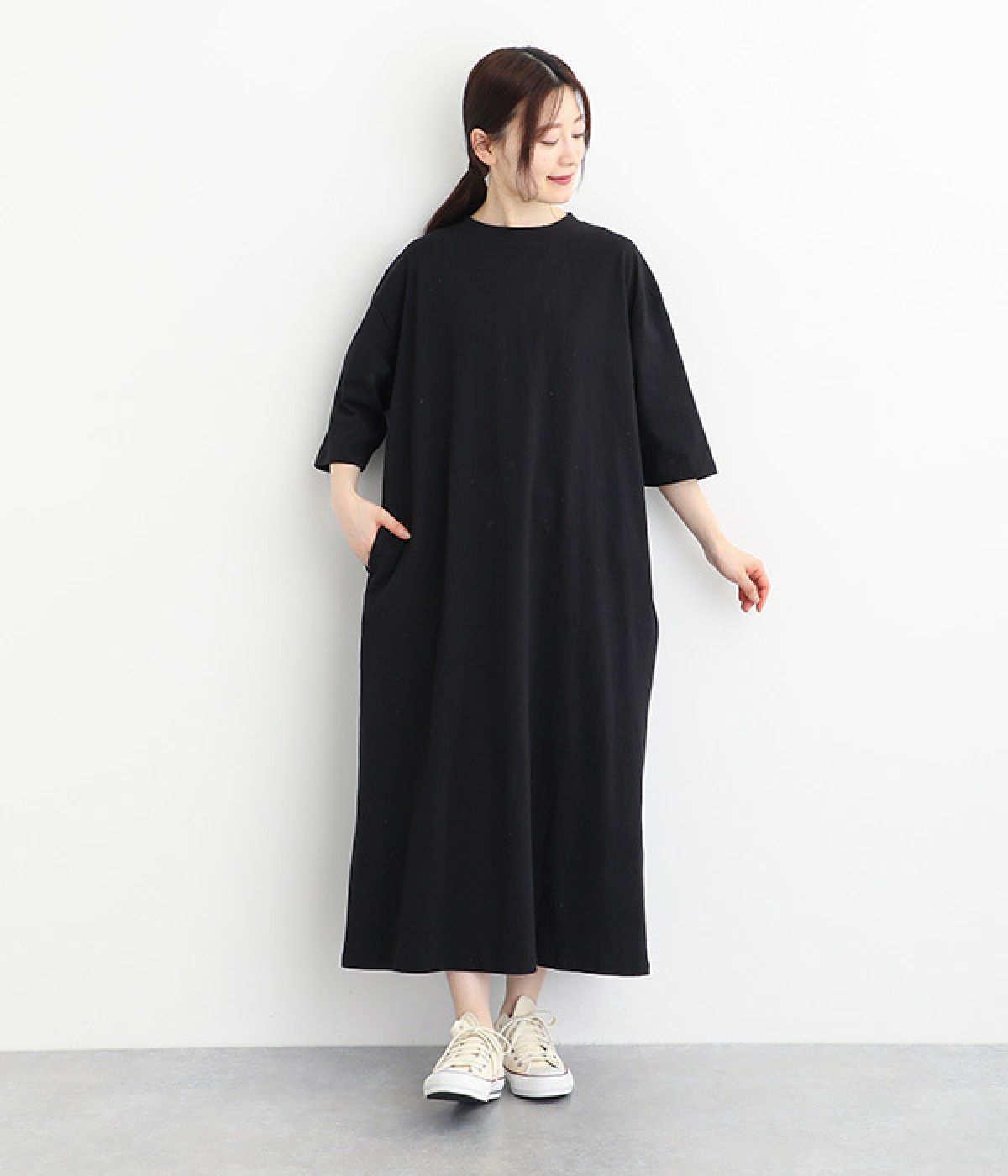 コットン6分袖ロングワンピース(ブラック-ONESIZE)