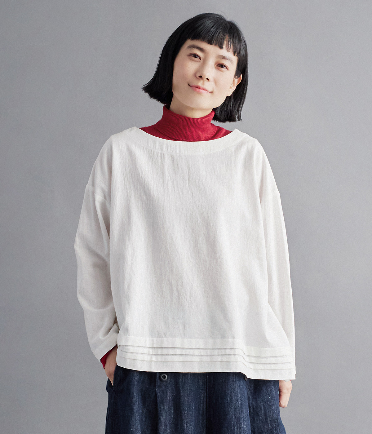 コットン　裾タックボートネックプルオーバー(ホワイト-ONESIZE)