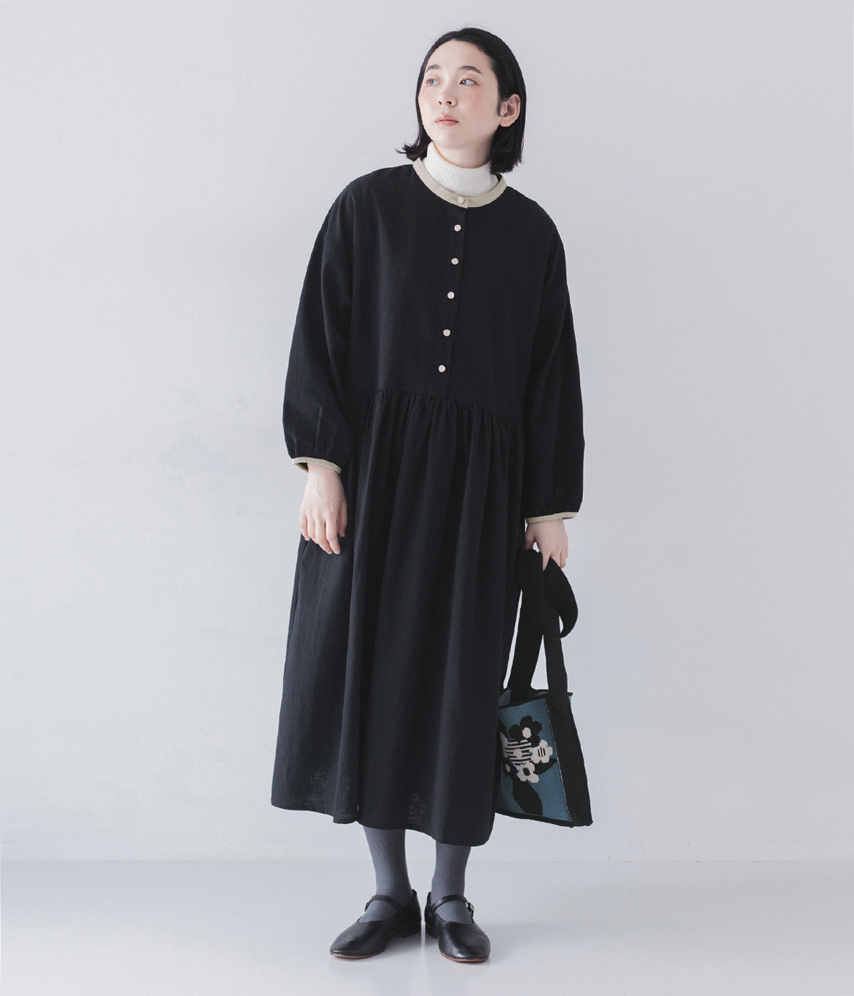 コットンリネン配色ギャザーワンピース(ブラック-ONESIZE)
